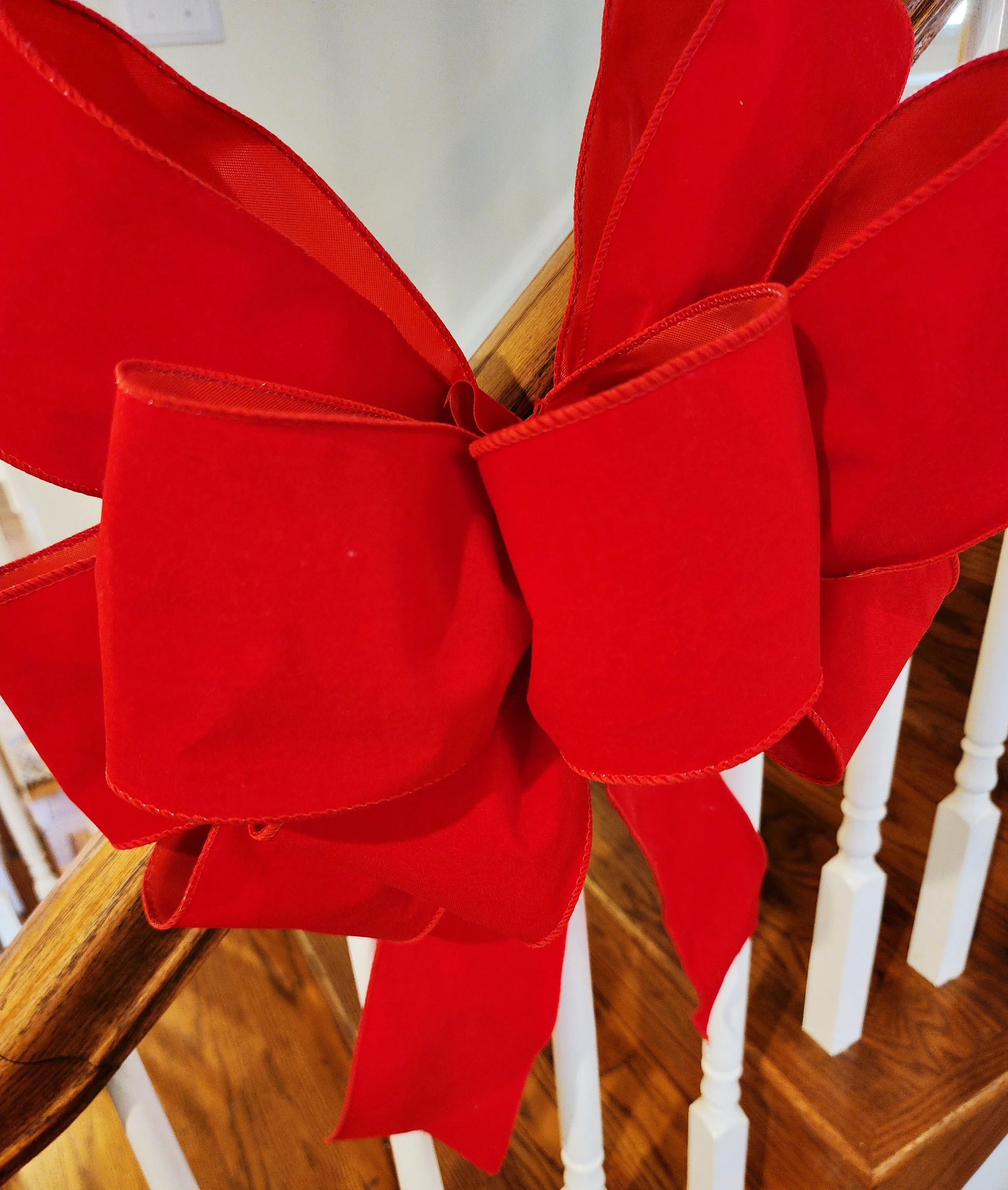 Outdoor Christmas Bow for Fence Posts, Wreaths and More - Garland Window Embellishment - Farmhouse Extra