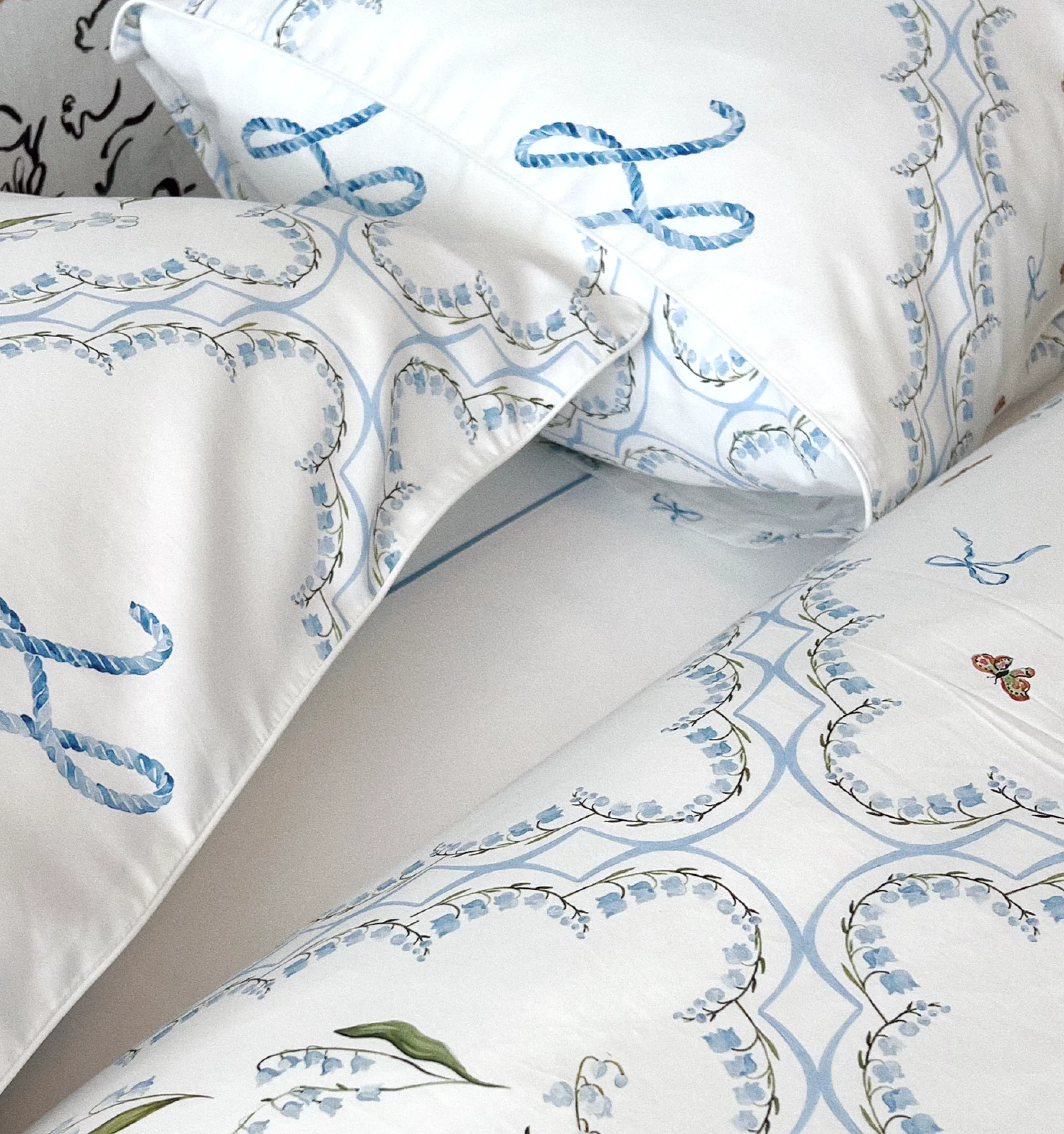 The Sheet Set - White Floral Patchwork